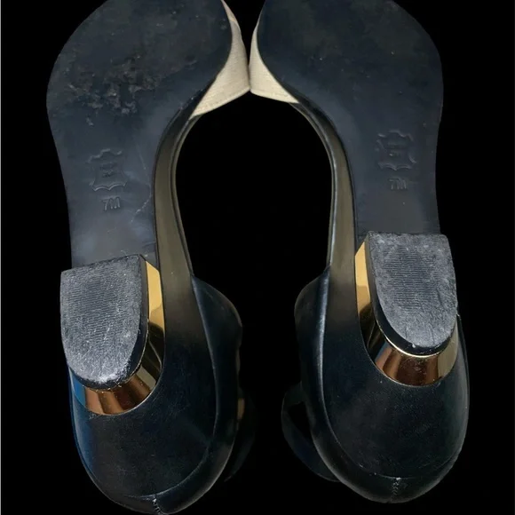 Tory Burch McKenna Leather Beige and Black Wedges - Picture 6 of 15